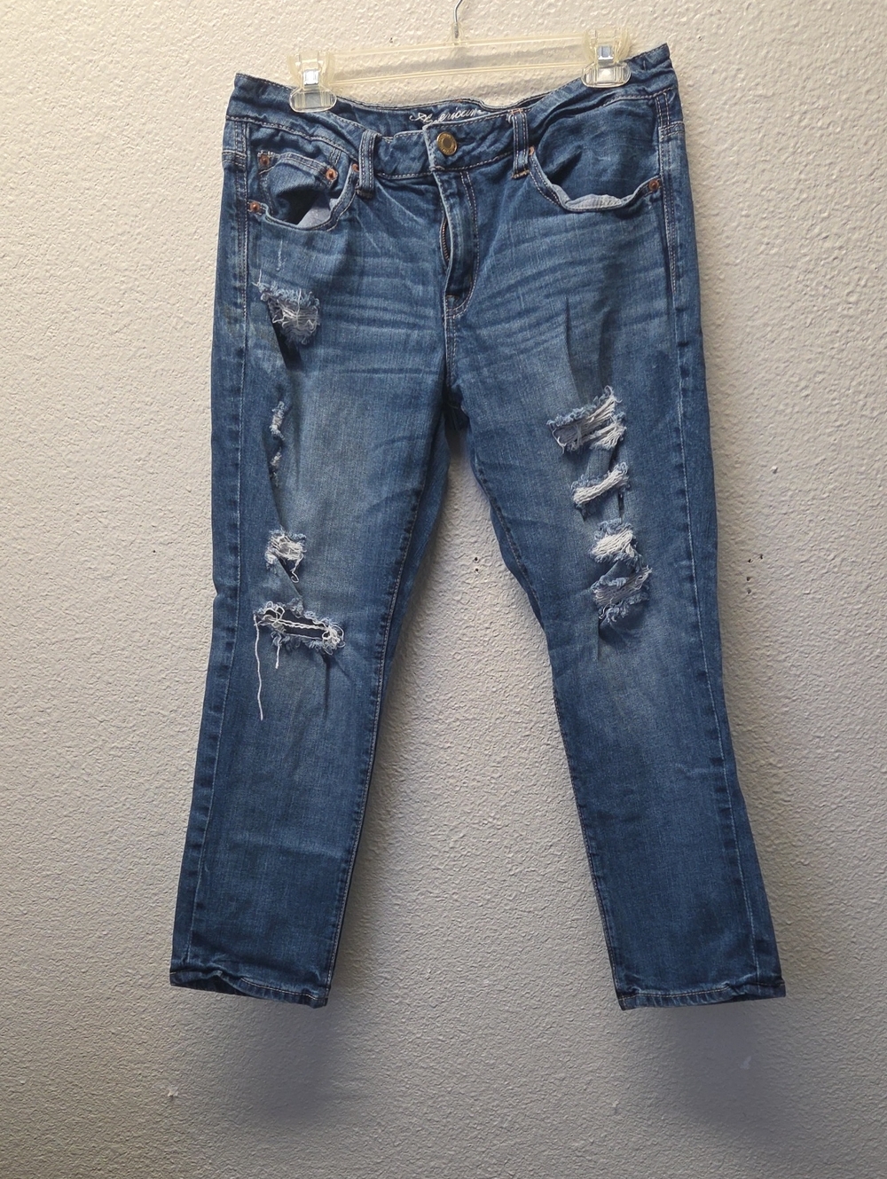 American Eagle Outfitters Ripped Medium Blue Boyfriend Jeans
